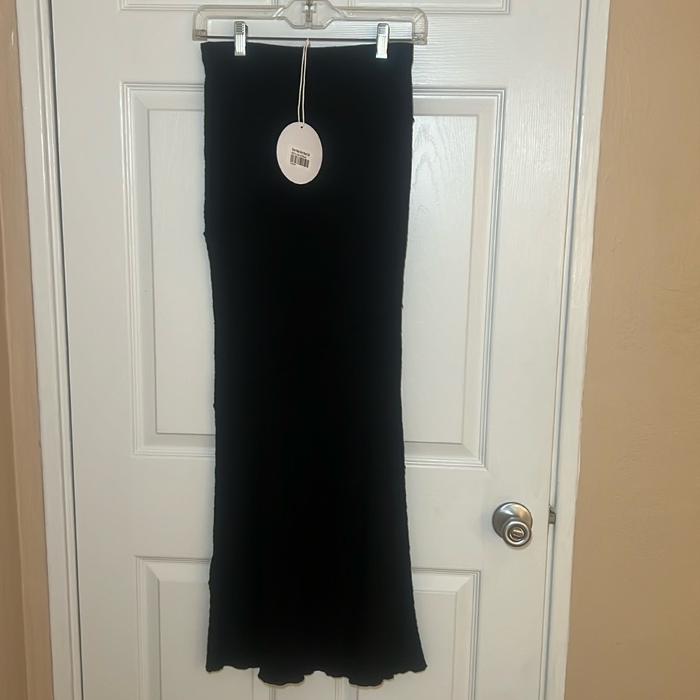 Princess Polly Black Maxi Skirt. Size 4. Never worn.